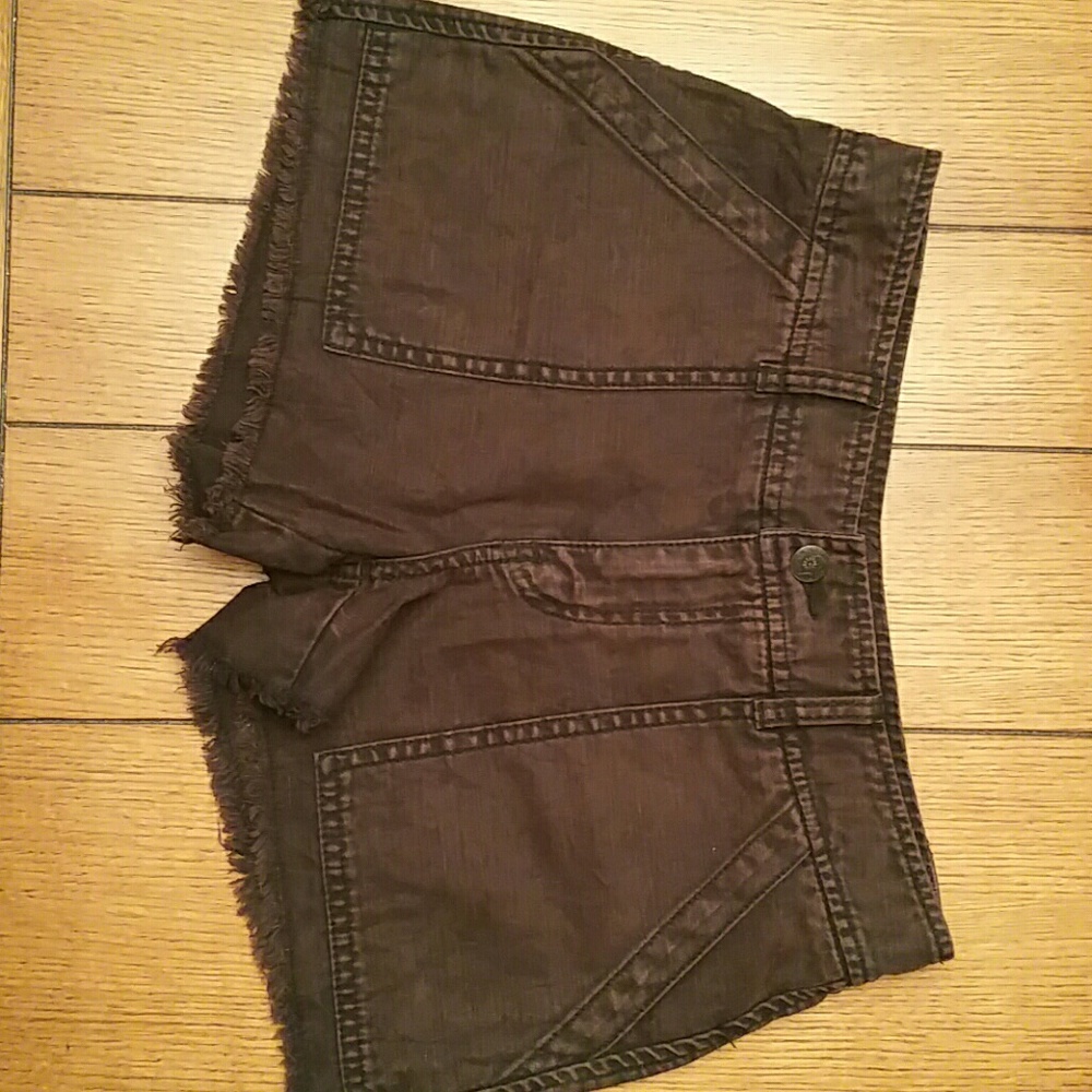 Free People size 8 brown distressed shorts